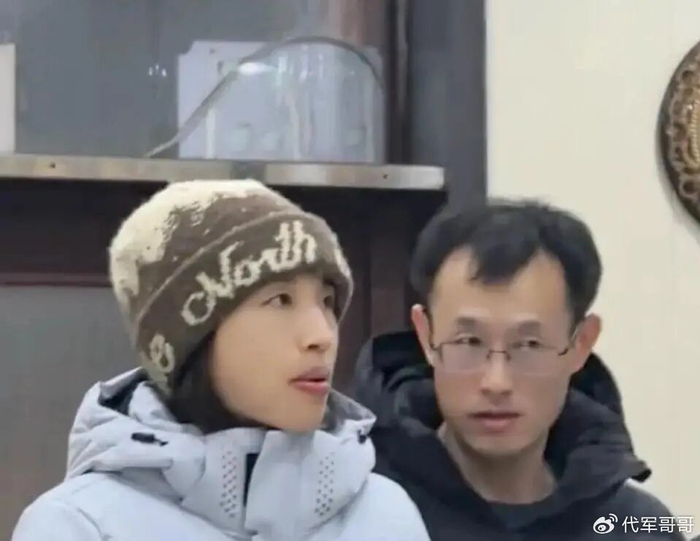 开云体育下载-张水华神秘老公曝光！比她大10多岁，把她当女儿宠，家务活全包|跑步|马拉松|王岢|训练|赛道_新浪体育_新浪新闻