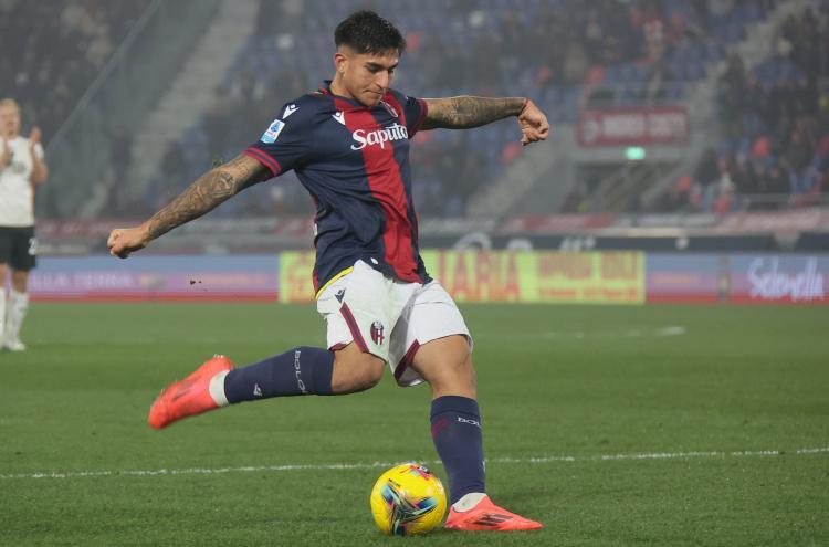 开云体育下载-罗马诺：尽管新月有正式接触，但博洛尼亚从未想过放卡斯特罗