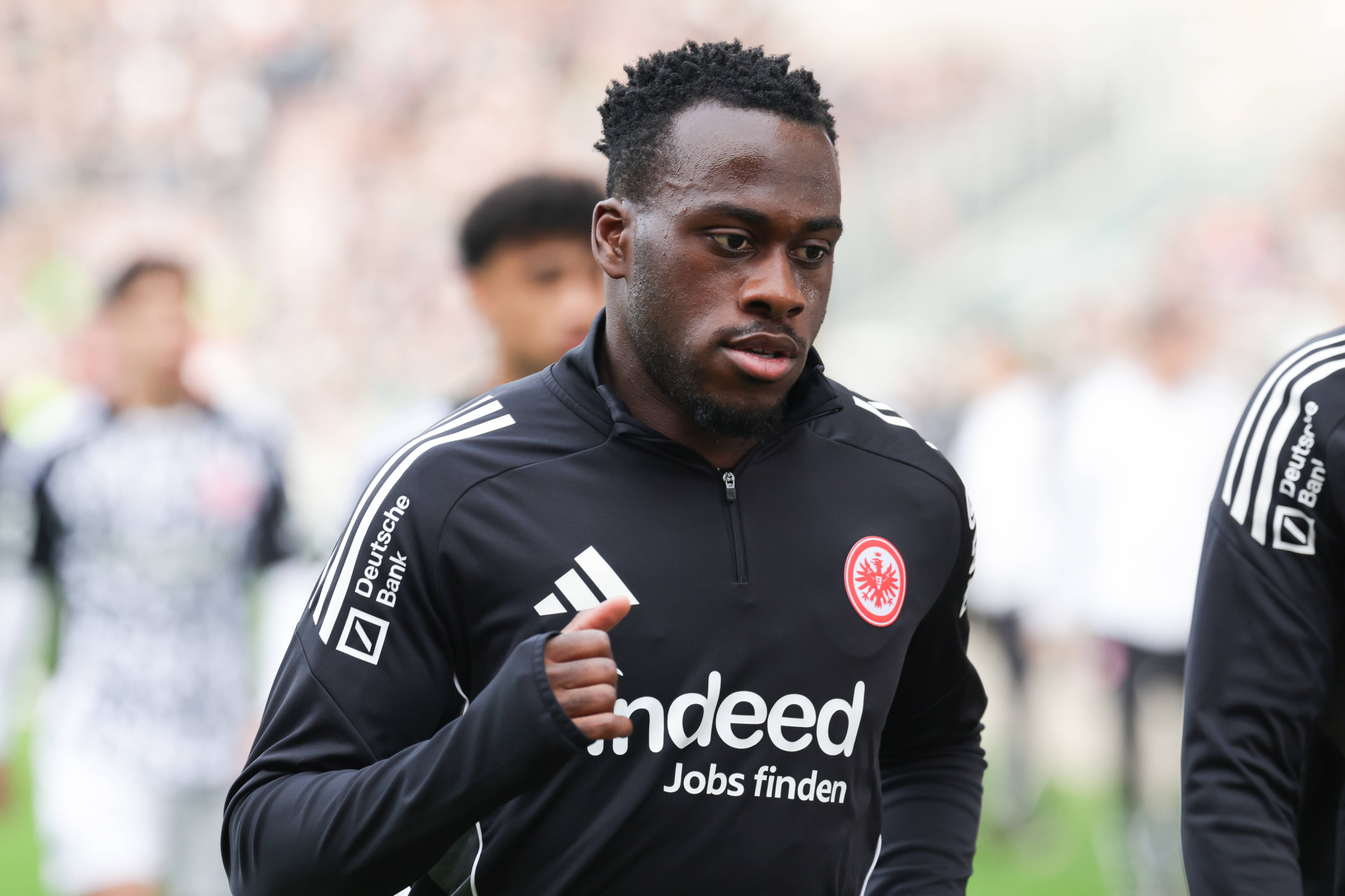 kaiyun-图片报：法兰克福欲买断卡利穆恩多，计划出售布朗和柯林斯